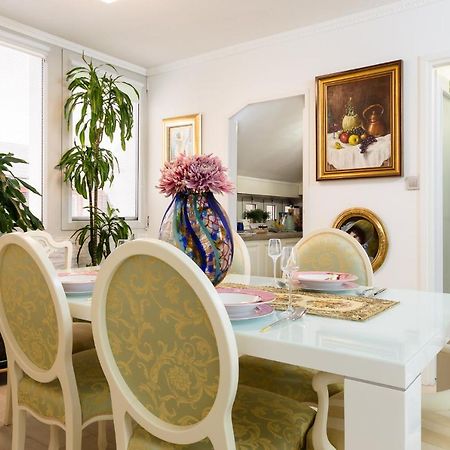 אומאג Luxury Apartment Sara מראה חיצוני תמונה