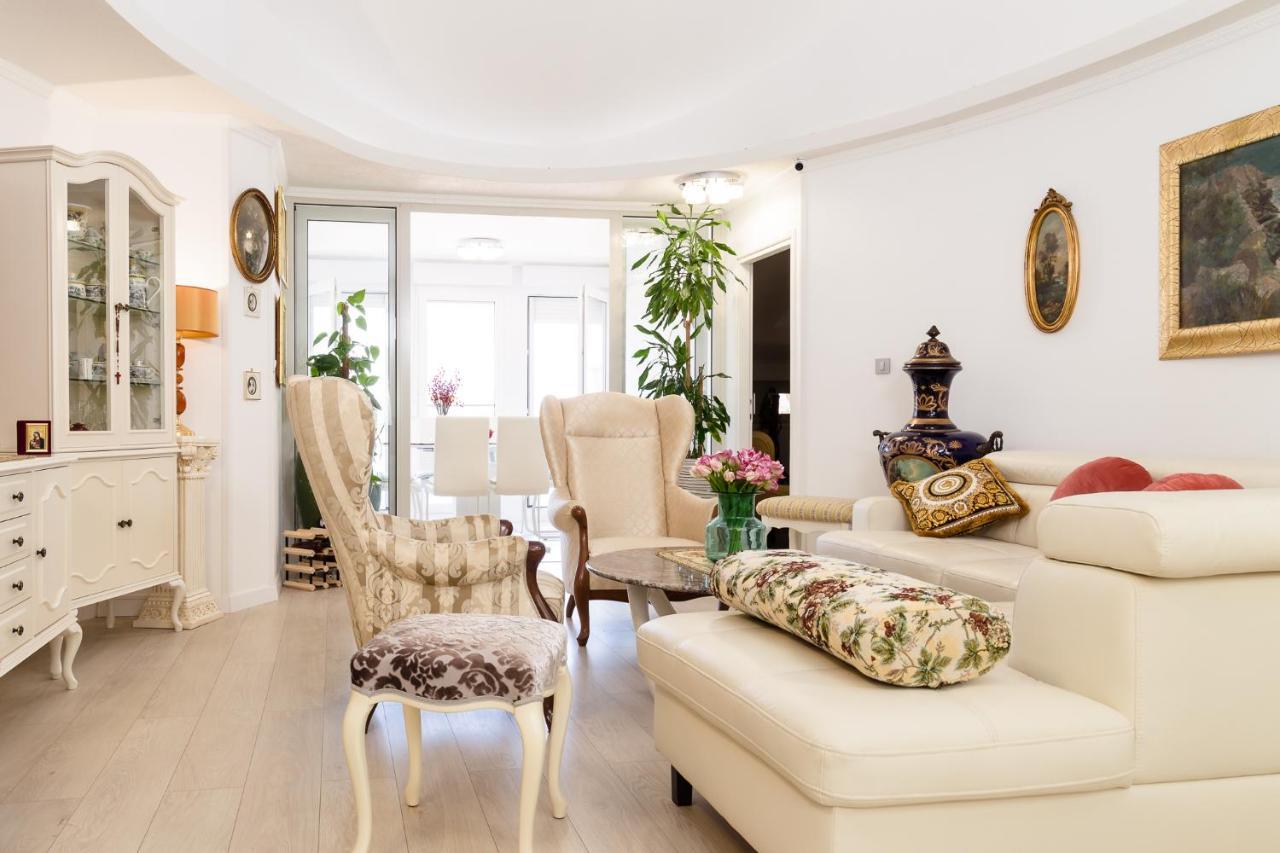 אומאג Luxury Apartment Sara מראה חיצוני תמונה