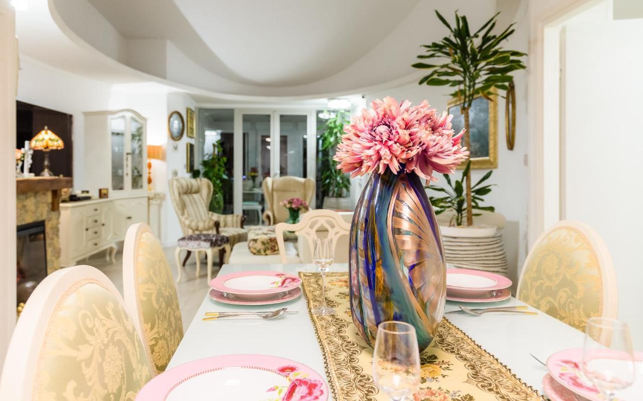 אומאג Luxury Apartment Sara מראה חיצוני תמונה