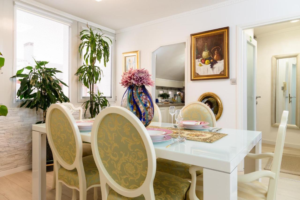 אומאג Luxury Apartment Sara מראה חיצוני תמונה