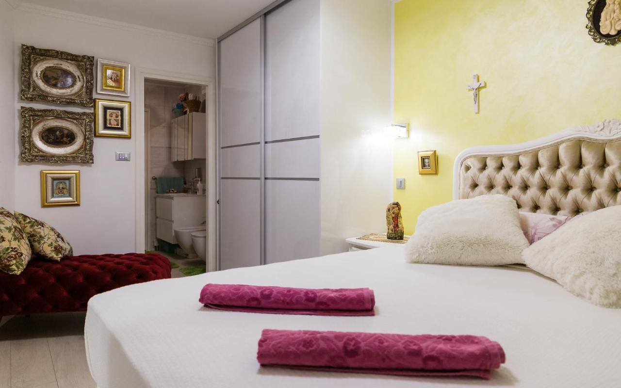 אומאג Luxury Apartment Sara מראה חיצוני תמונה
