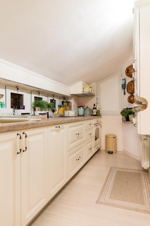 אומאג Luxury Apartment Sara מראה חיצוני תמונה