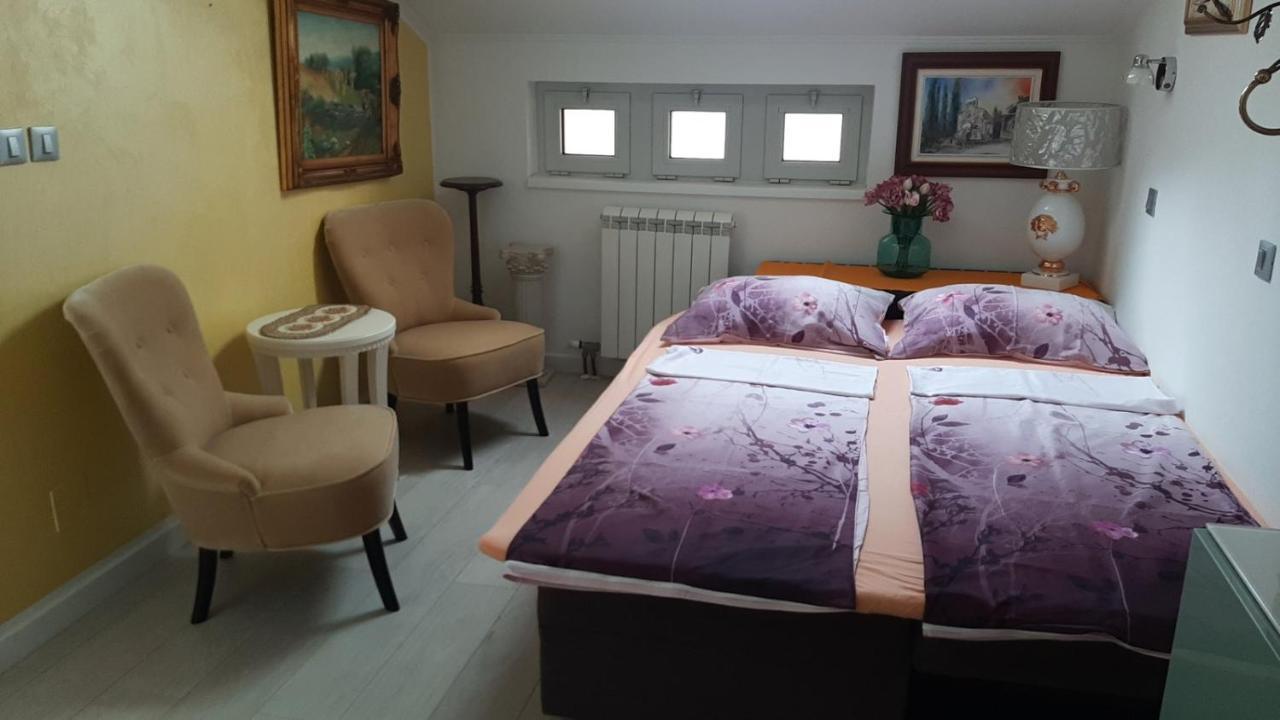 אומאג Luxury Apartment Sara מראה חיצוני תמונה